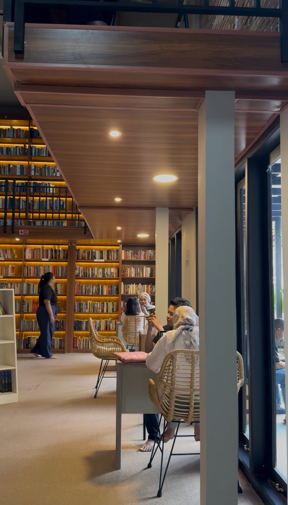 Perpustakaan Angku Navis